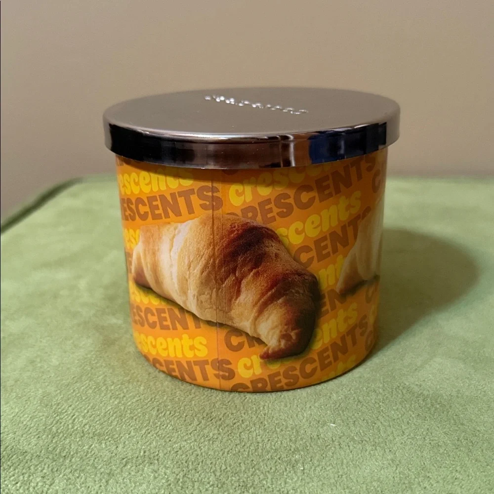 GooseCreek Pillsbury Crescent Rolls Candle